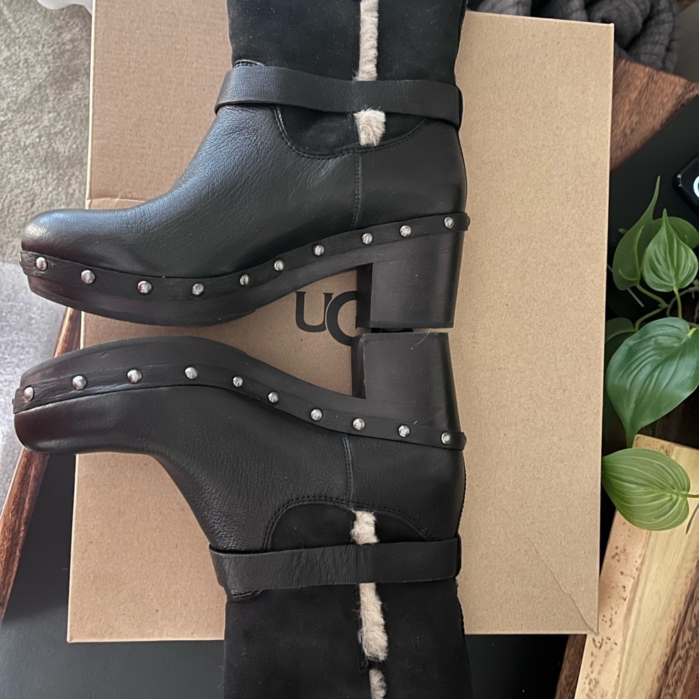 UGG Brea Black Shearling-Lined Women's Boots size 8 - Picture 2 of 7